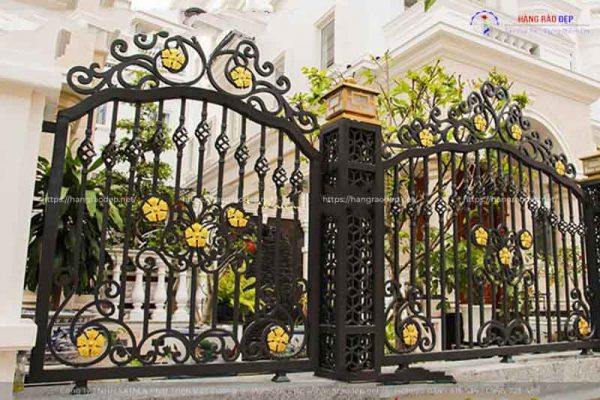Nên Chọn Chiều Cao Hàng Rào Sắt Bao Nhiêu Là Hợp Lý Cho Nhà Phố, Biệt Thự, Công Trình?