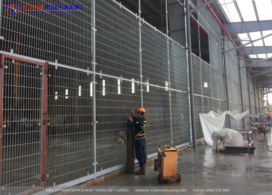 Thi công hàng rào tại KCN Phú Thị - Gia Lâm