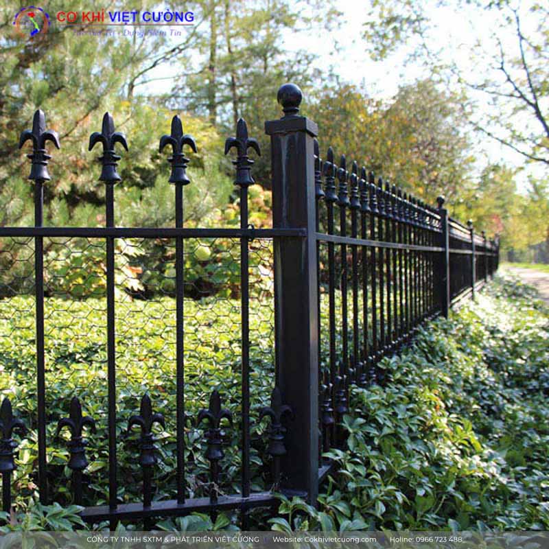 Beautiful artistic iron fence model